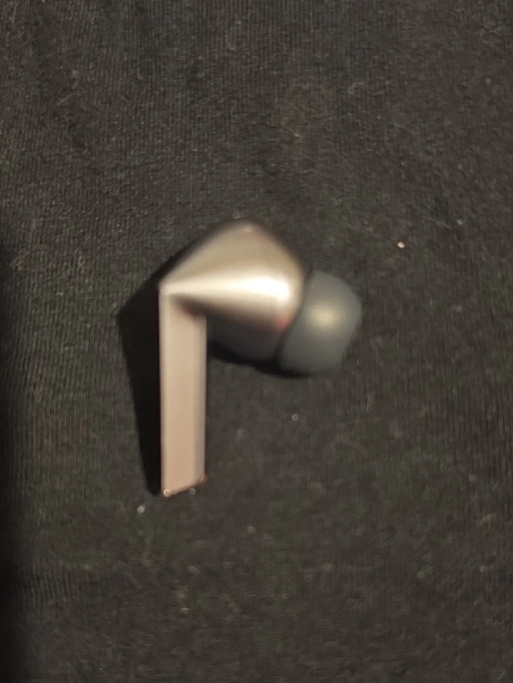 Samsung Silver True Wireless Earbud Charging Case with Clear Top